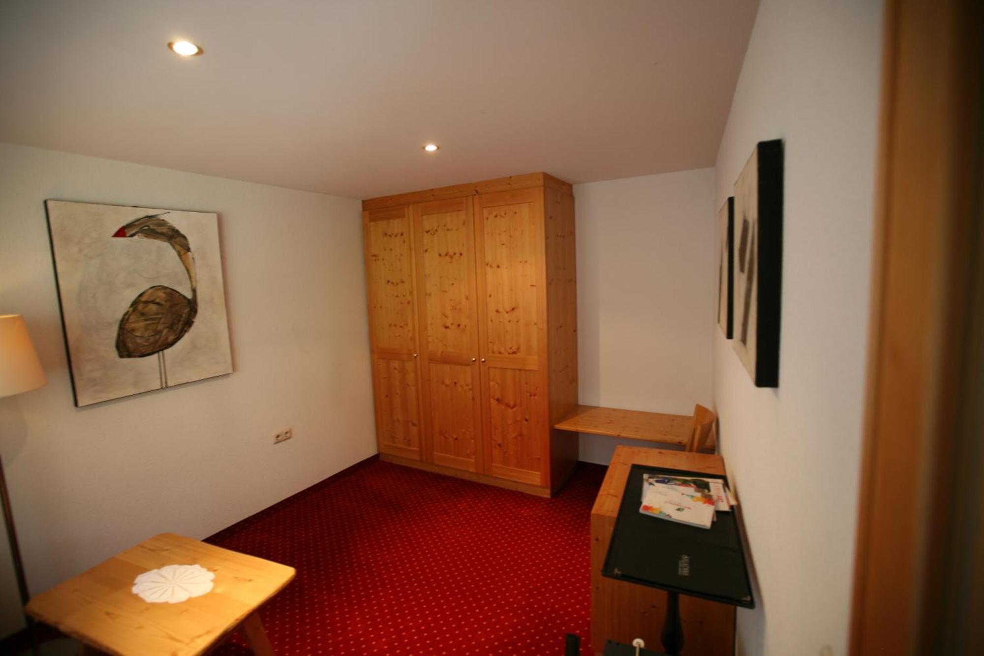 Bio-Hotel Saladina Gaschurn Cameră foto